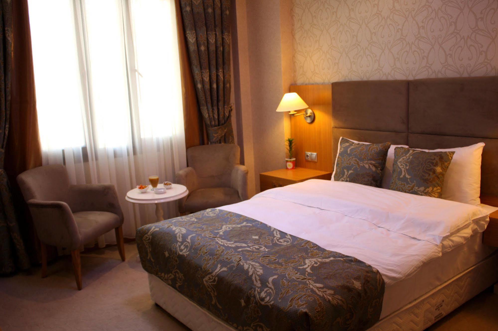 Adana Yukselhan Hotel Exterior foto