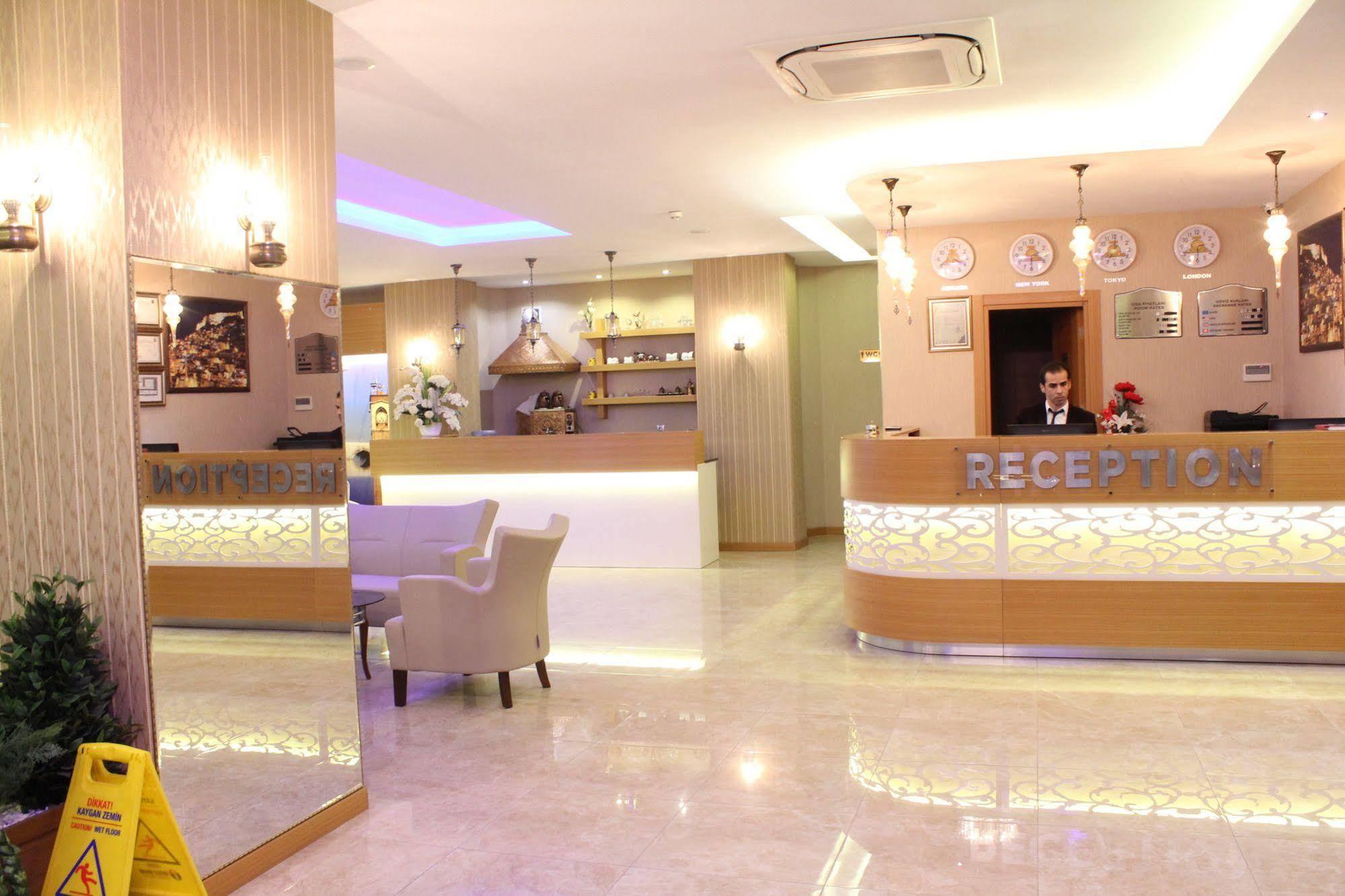 Adana Yukselhan Hotel Exterior foto